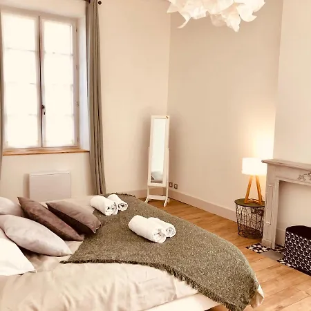 Apartment Le Pari Nimois, Avec Parking, Centre Arenes