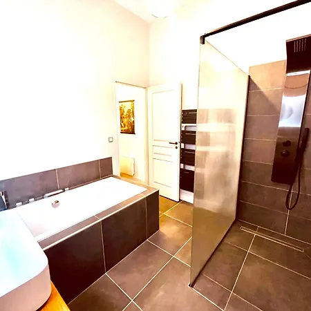Le Pari Nimois, Avec Parking, Centre Arenes Apartamento Nîmes